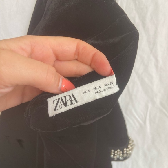 Zara black velvet mini skirt w/ sliver beading Size Small - Picture 7 of 10